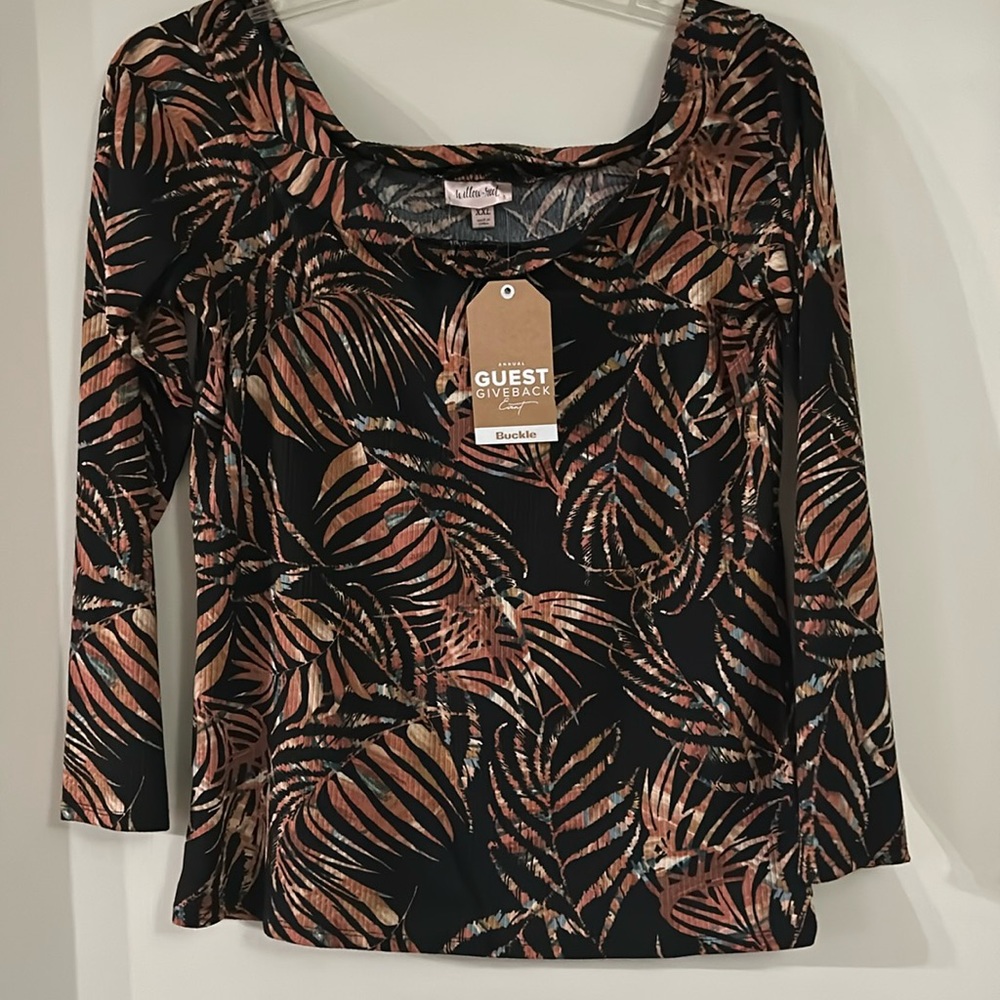 Willow and Root top new with tags